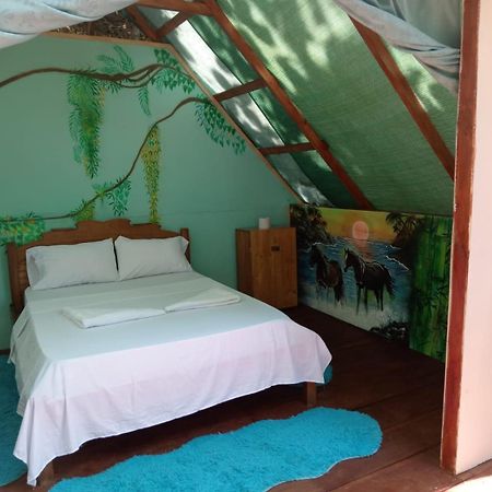 Pirate Drake Beach Hostel & Tour Company Drakes Bay Exterior foto